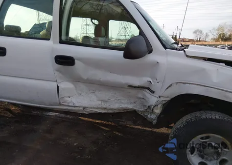 2007 Chevrolet Silverado 2500Hd Classic Work Truck from USA, damaged, VIN 1GCHK23U67F196587